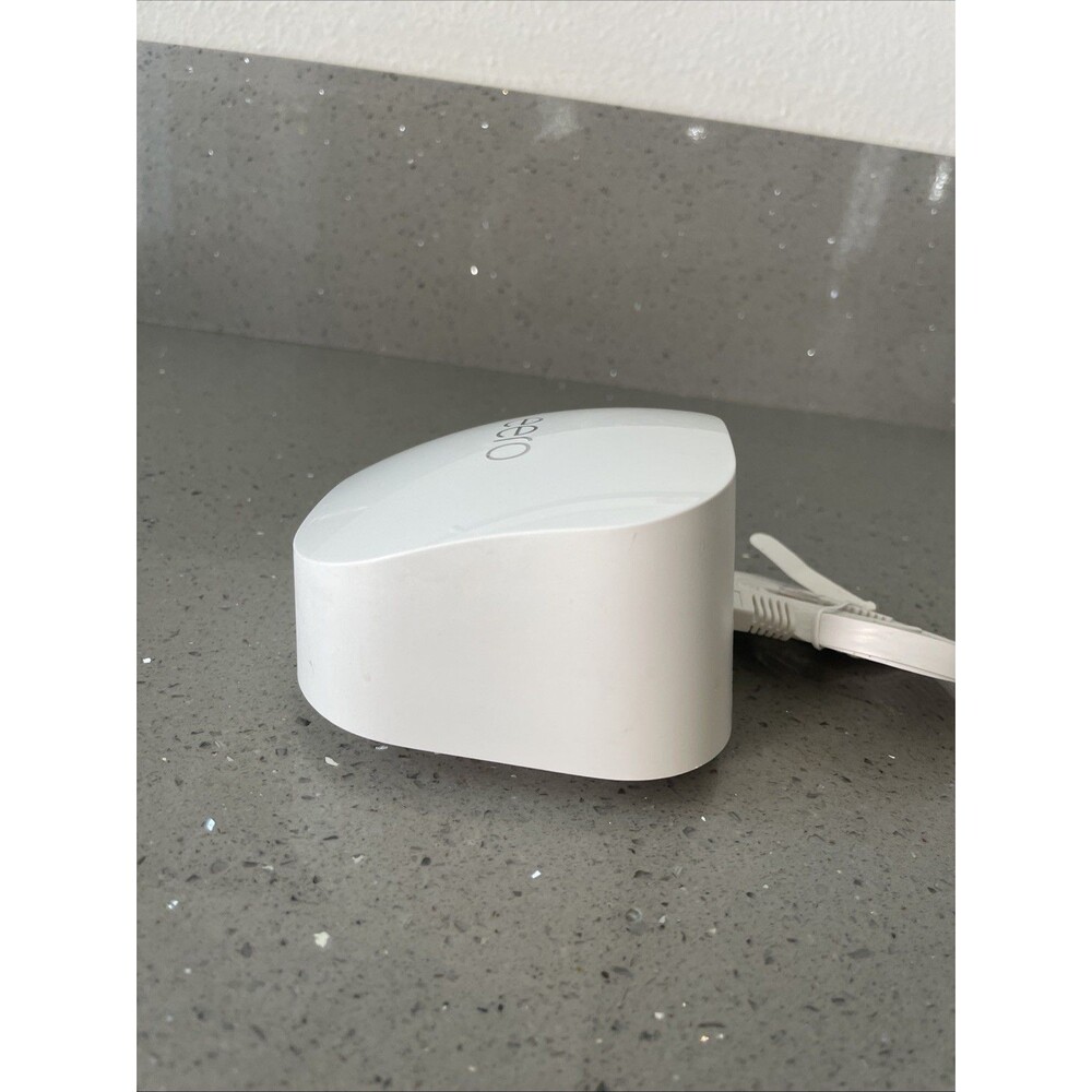 EERO 6 + Plus Dual Band Mesh Wi-Fi 6 Router R010001 - Picture 5 of 7
